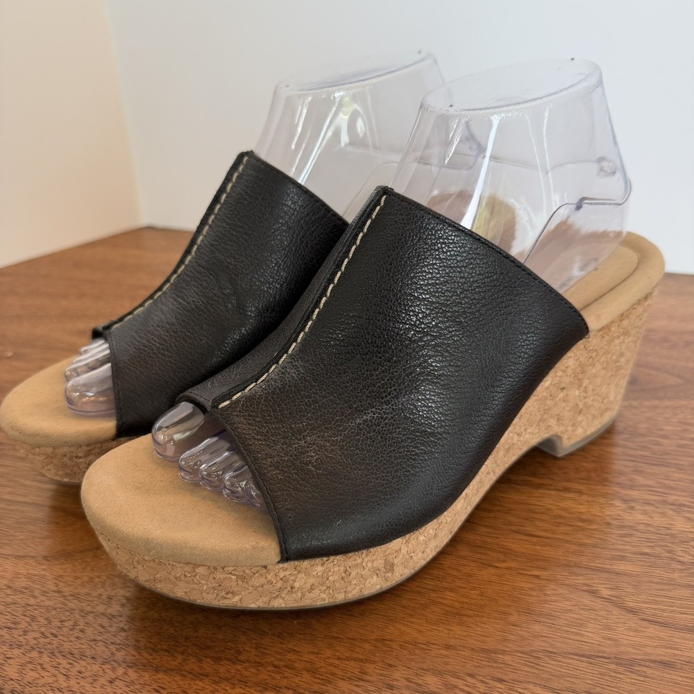 Clarks Sandals Womens 9.5M Giselle Orchid Cork Wedge Slip On Slide Black Leather